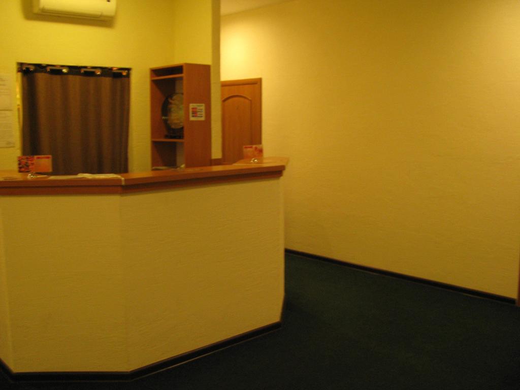 Cowboy Hotel Одеса Екстериор снимка