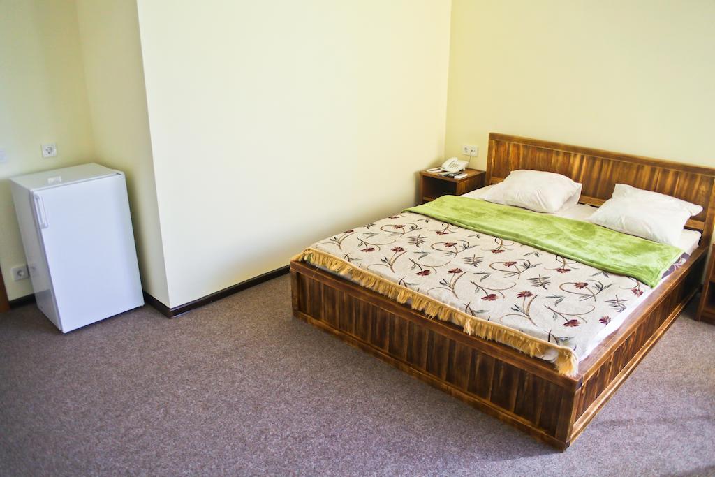 Cowboy Hotel Одеса Екстериор снимка