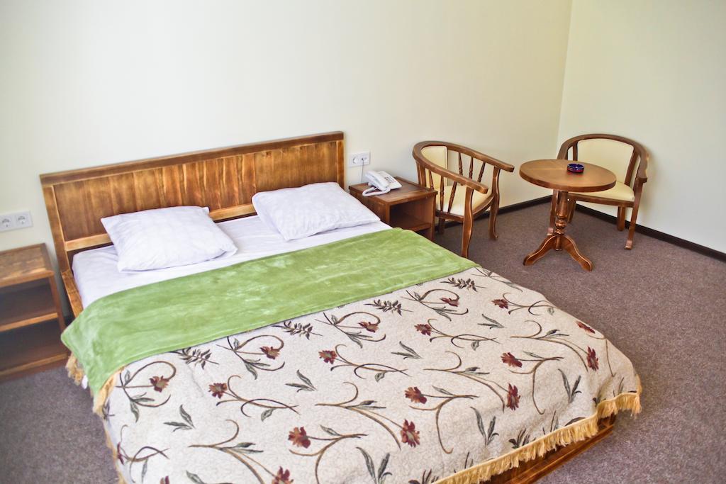 Cowboy Hotel Одеса Стая снимка