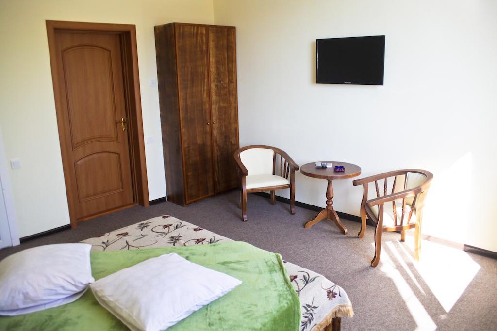 Cowboy Hotel Одеса Стая снимка